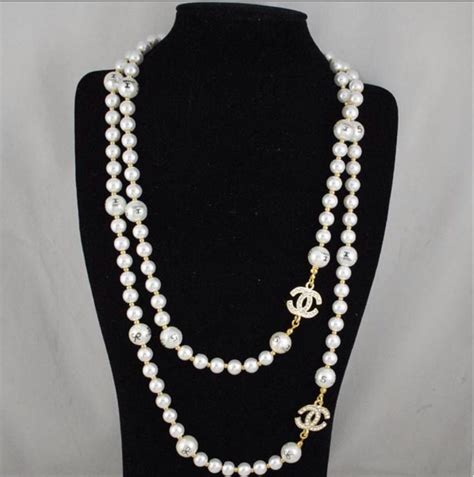 coco chanel perlas|coco chanel necklace.